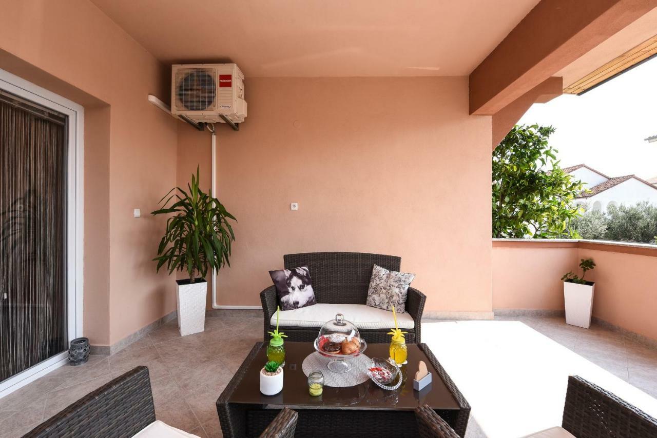 Apartmani Damant Zadar Buitenkant foto